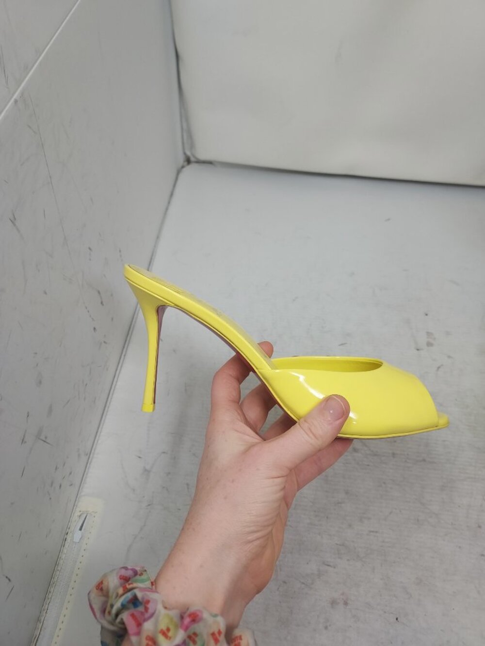 CHRISTIAN LOUBOUTIN Me Dolly Patent Yellow Heel Sandal - Picture 3 of 12